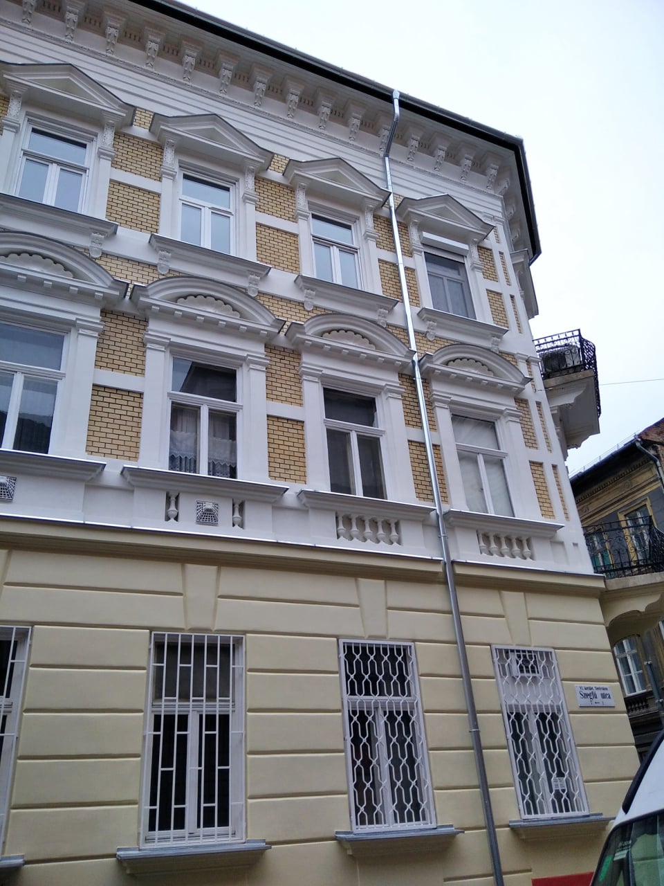 Homlokzatfelújítás