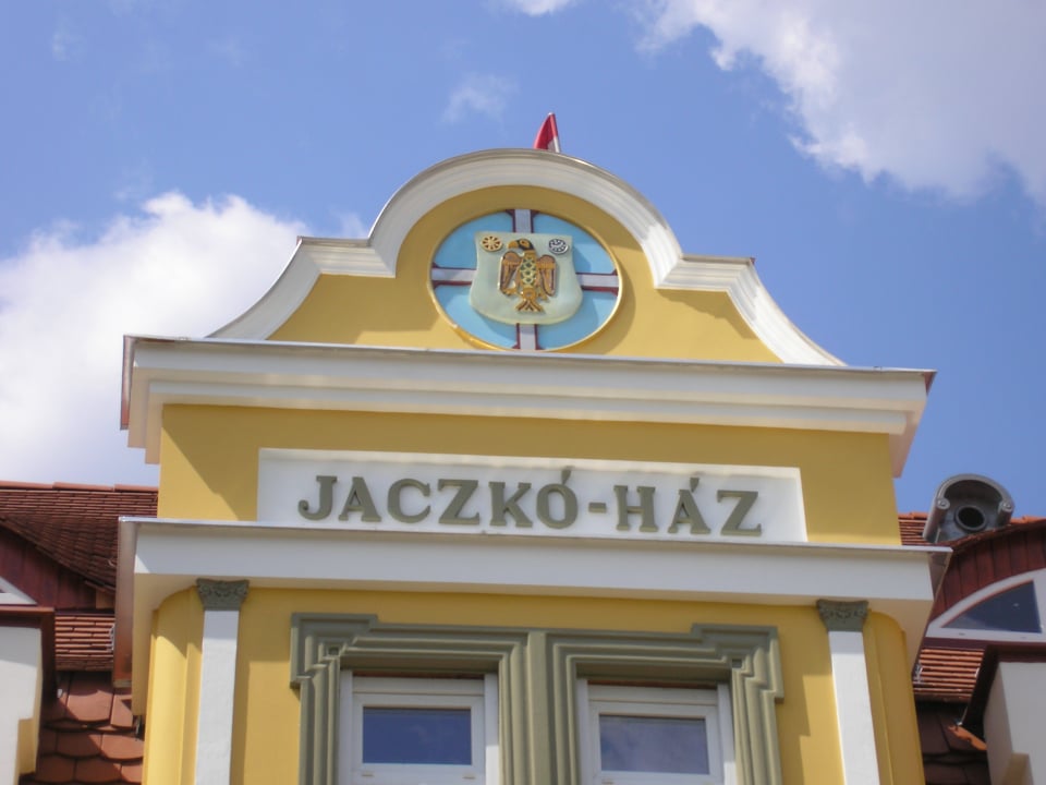 Homlokzatfelújítás